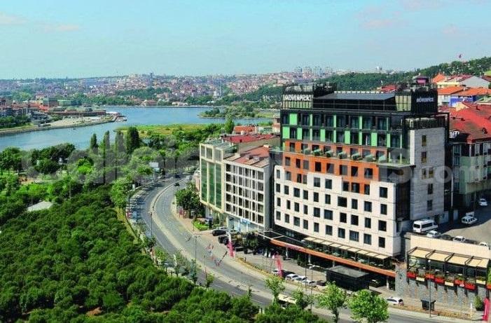 En este momento estás viendo Mövenpick Hotel Istanbul Golden Horn
