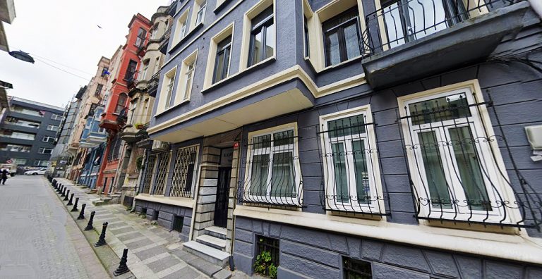 Lee más sobre el artículo Edificio de apartamentos en Rasimpaşa